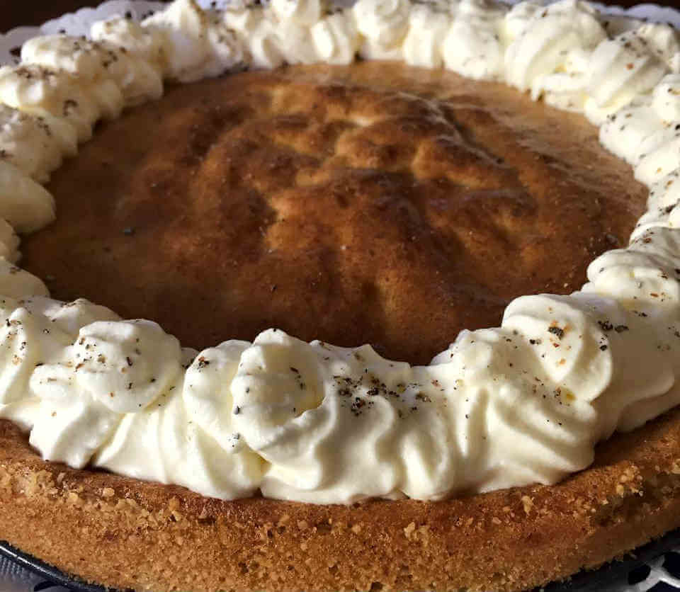 4 nyttiga alternativ till semlor 7 LCHF-recept-semmelkladdkaka-1