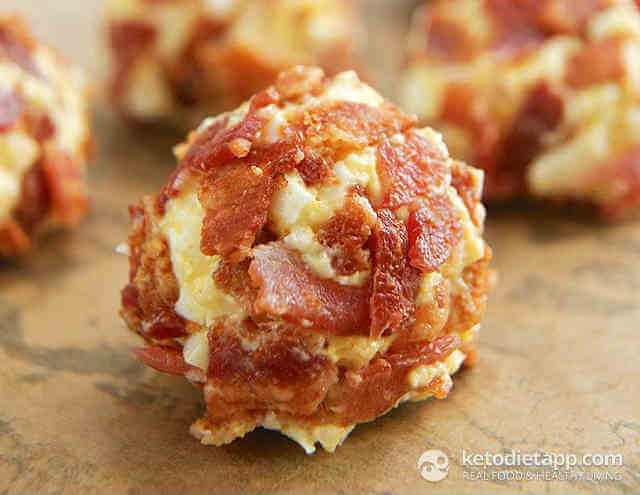 Bacon och ägg ketobollar Bacon och ägg ketobollar