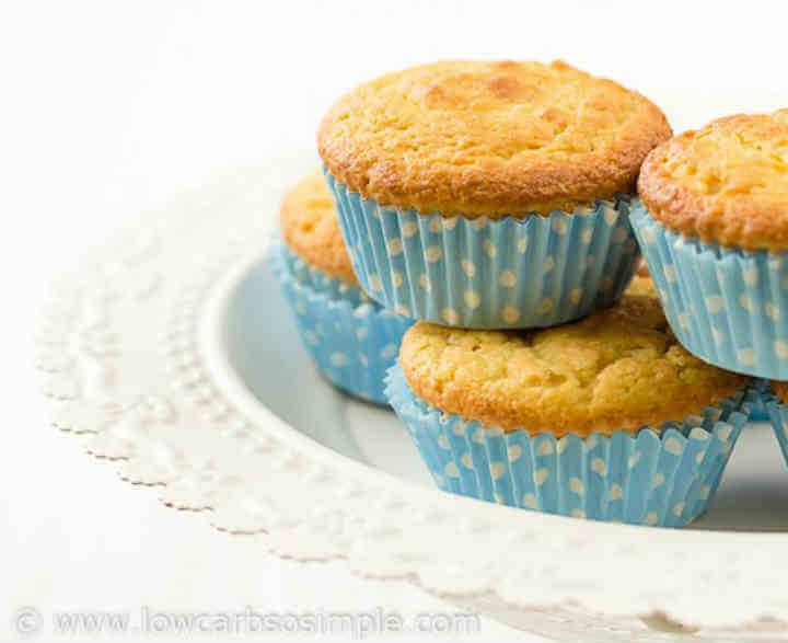 Saftiga zucchinimuffins 10 LCHF-recept-mejerifria-muffins