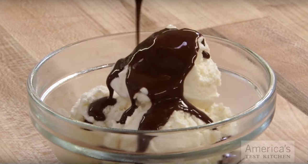 Chokladsås som stelnar Chokladsås som stelnar