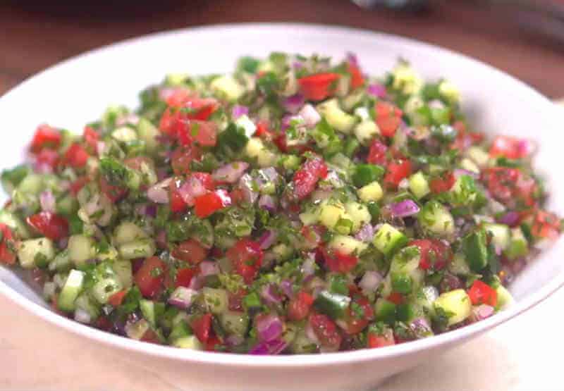 Medelhavsinspirerad gurksallad Medelhavsinspirerad gurksallad
