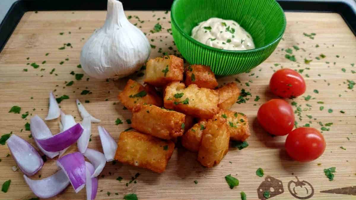 Friterad halloumi/halloumifrites Friterad halloumi/halloumifrites