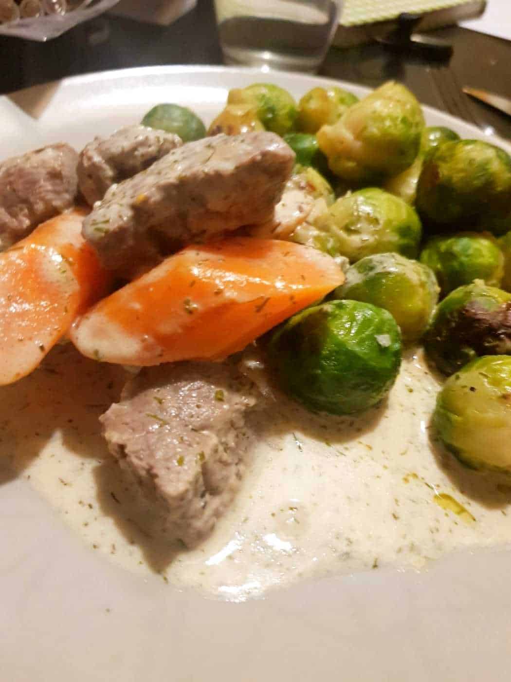 Dillkött på älg Dillkött på älg