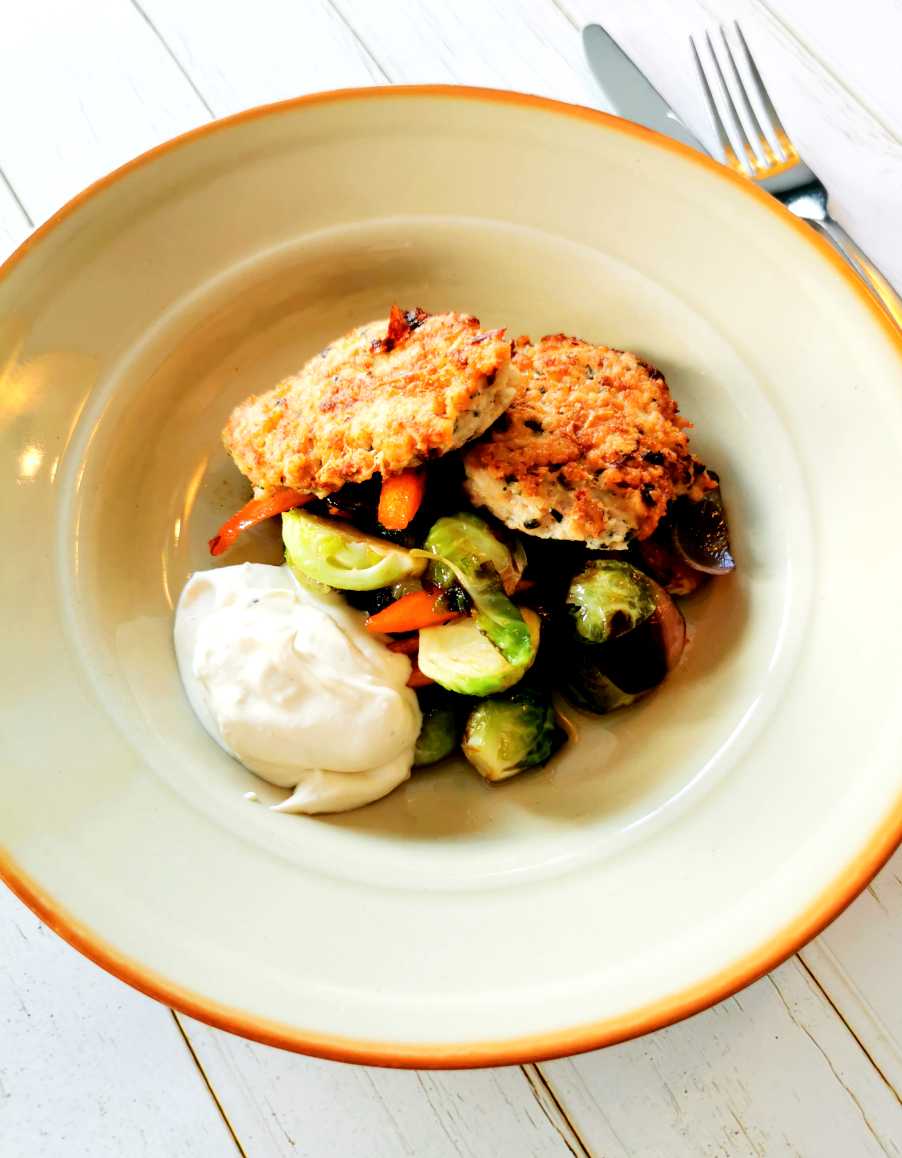 Kycklingfärsbiffar med citron och örter Kycklingfärsbiffar med citron och örter