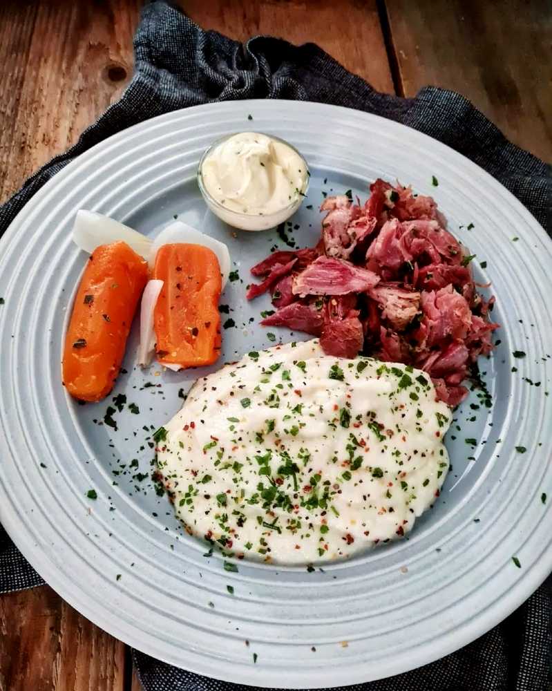 Fläsklägg & Blomkålsmos