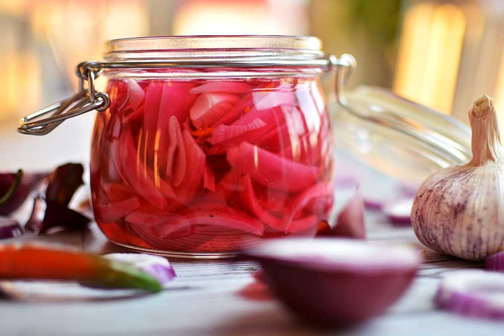 Picklad rödlök (utan socker) 11 Picklad rödlök (utan socker) | LCHF-arkivet