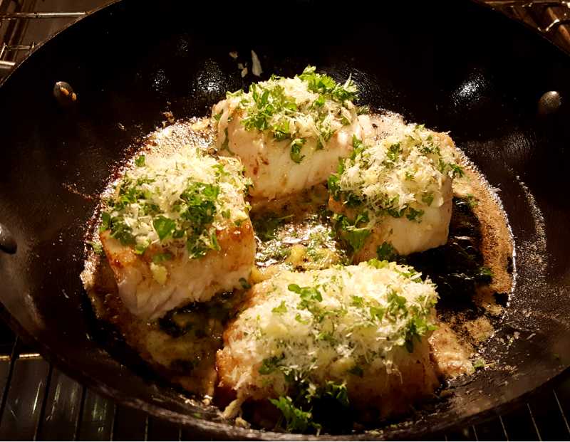 Parmesangratinerad torskrygg Parmesangratinerad torskrygg