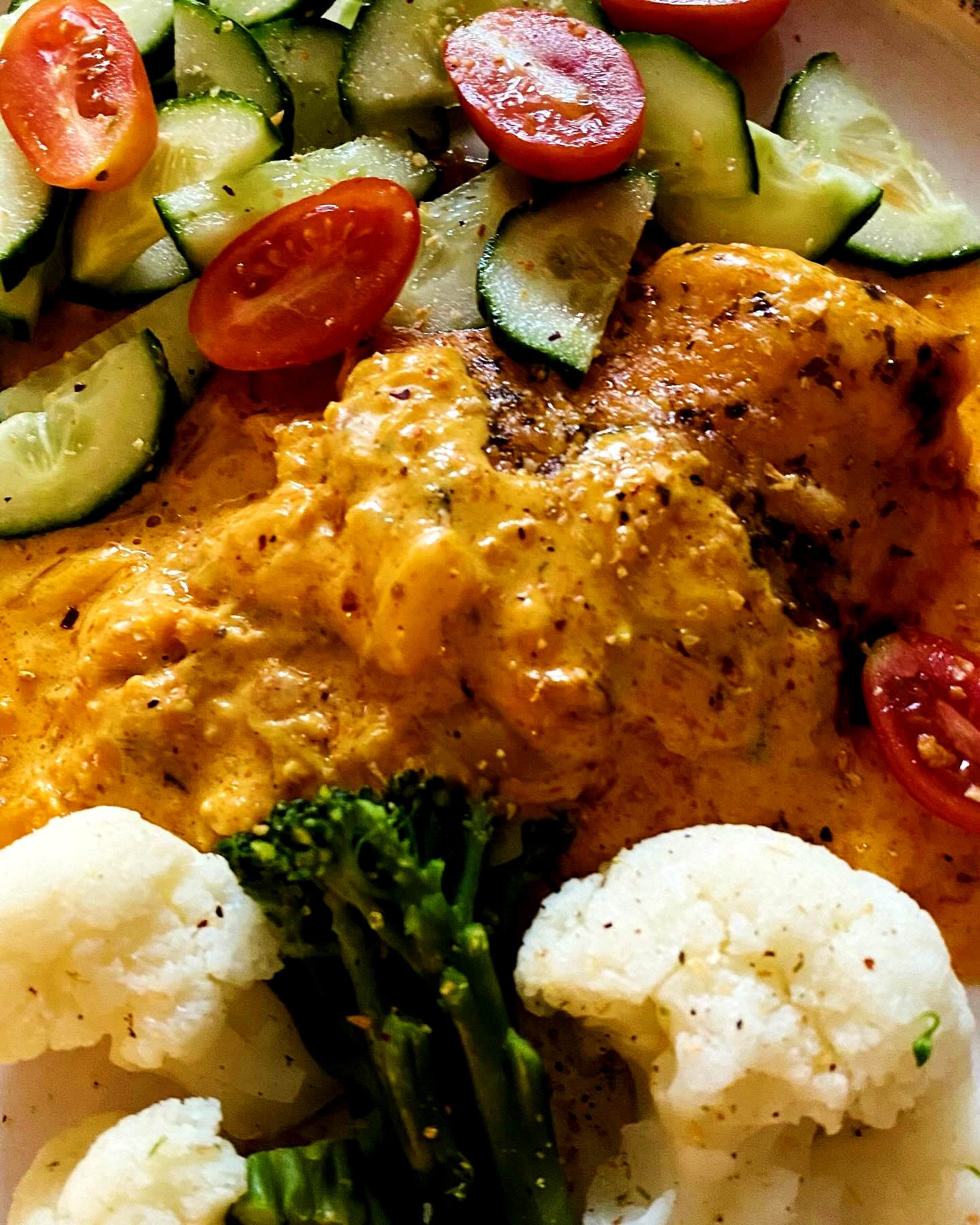 Kycklinggratäng med smak av saffran & tomat Kycklinggratäng med smak av saffran & tomat