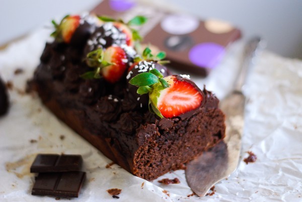 Brownie med chokladdoppade jordgubbar Brownie med chokladdoppade jordgubbar