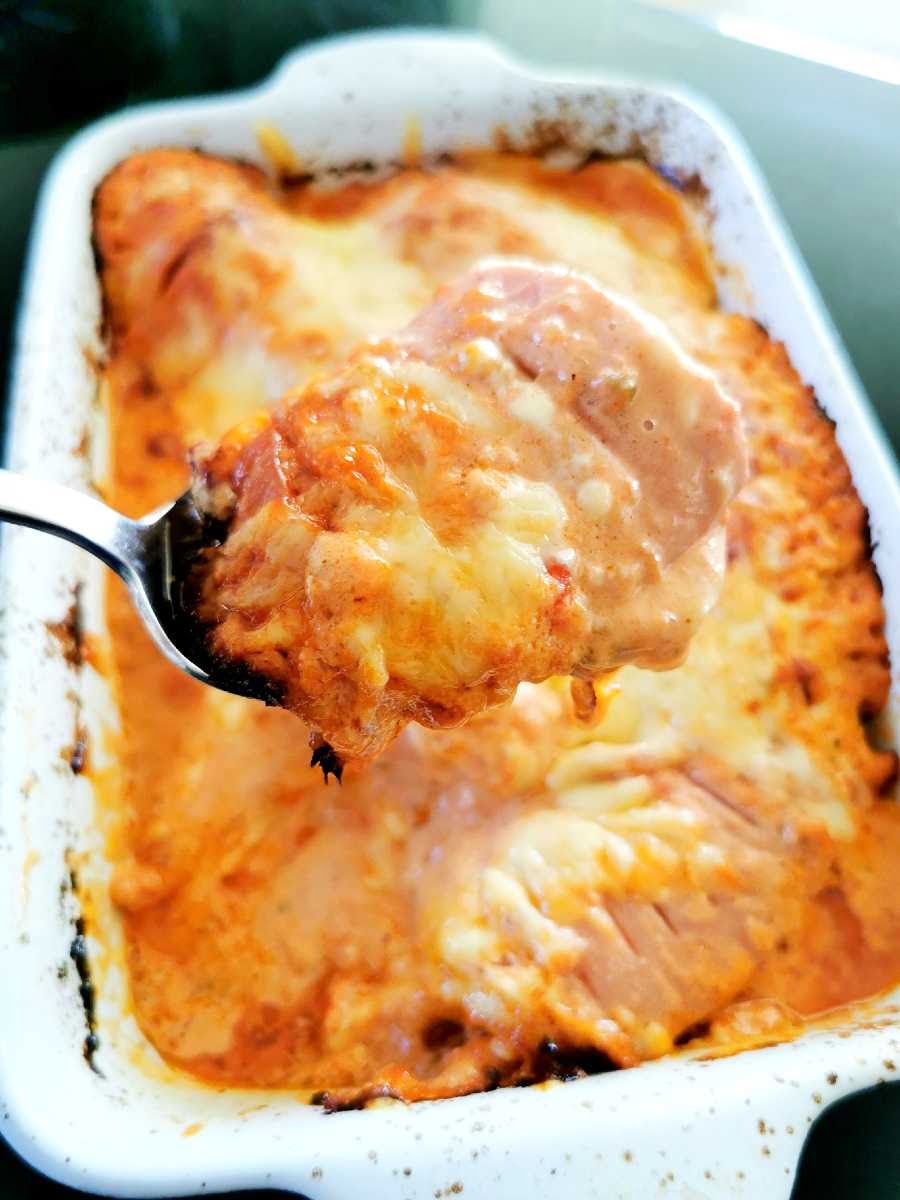 Salsagratinerad falukorv Salsagratinerad falukorv