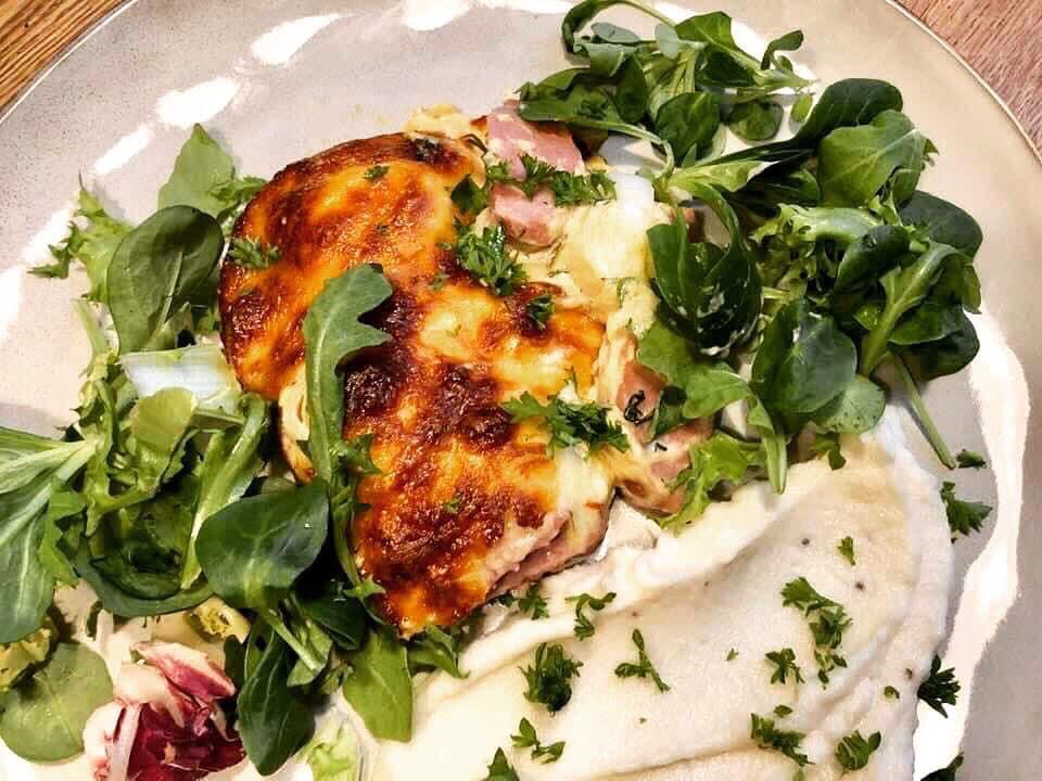 Falukorvsgratäng med sting Falukorvsgratäng med sting
